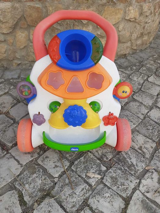 Vários artigos para criança e bebé