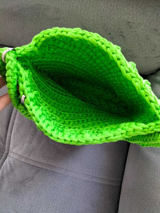 Torebka ręcznie robiona na szydełku