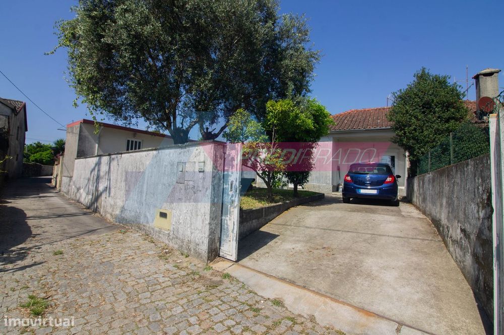 Moradia em Gaveto T2+2