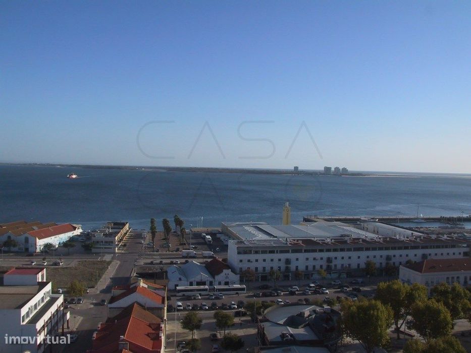 Cinco Assoalhadas com Vista Panorâmica sobre a cidade de Setúbal, R...