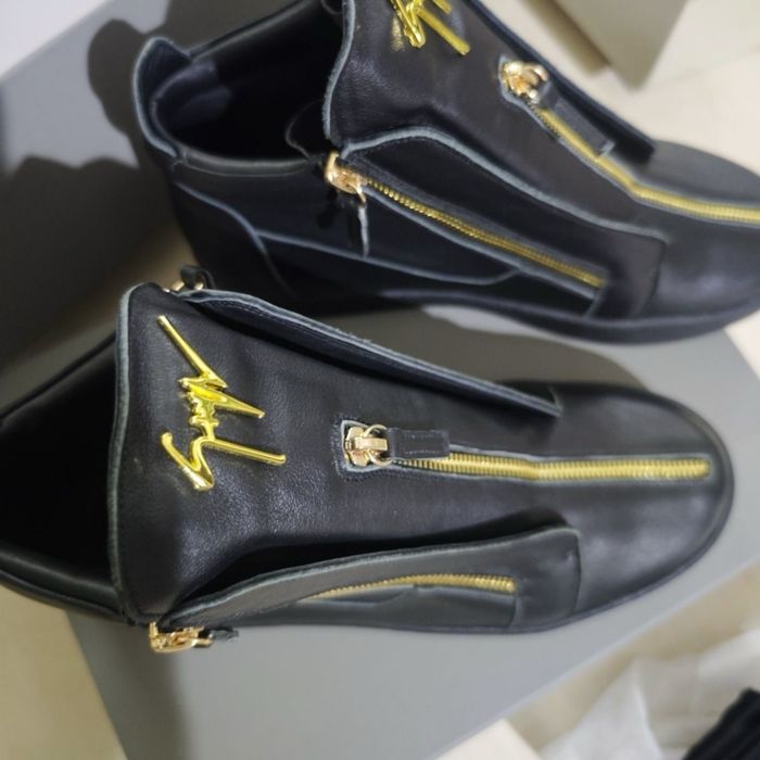 Кросівки Giuseppe Zanotti ЧИТАТИ ОПИС