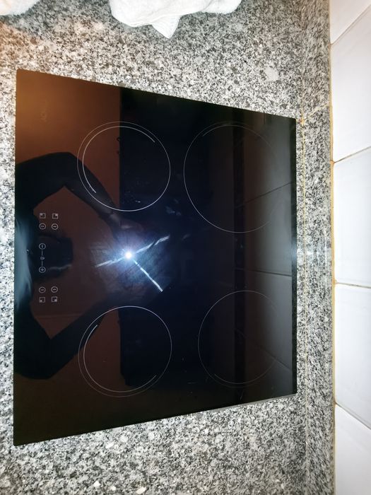 Forno Candy novo + Placa Vitrocerâmica Candy + Termoacumulador Haier