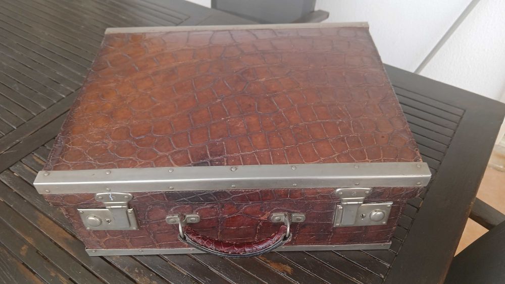 Mala viagem anos 30 crocodilo