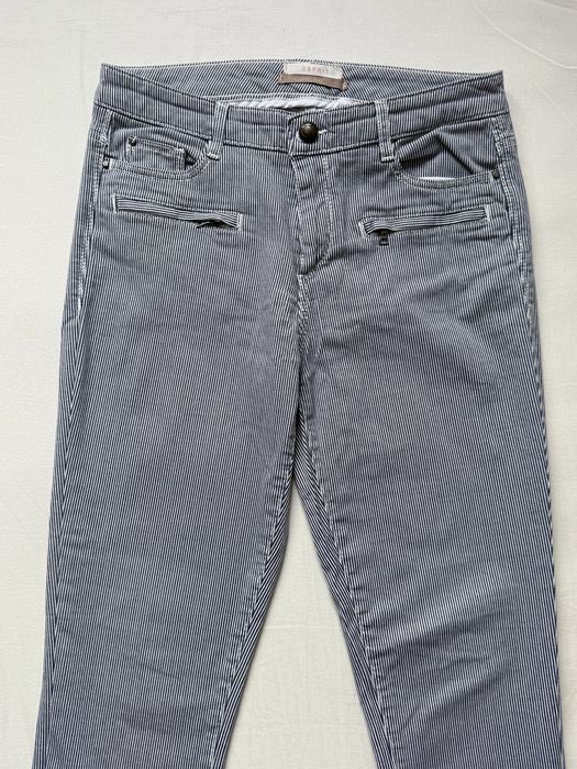Spodnie Esprit skinny paski niebieskie białe marynarskie jeans