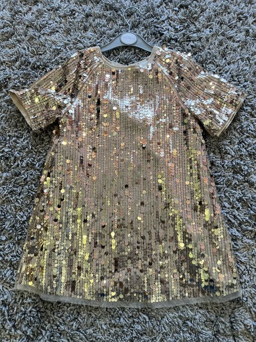 Сукня на дівчину фірми HM