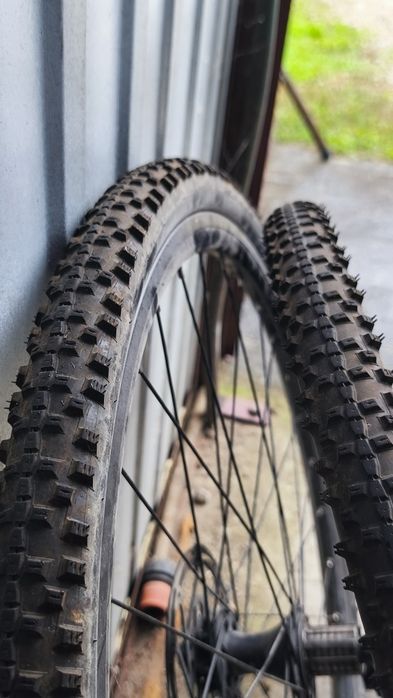 Koła gravel 700x40c Novatec sztywne osie