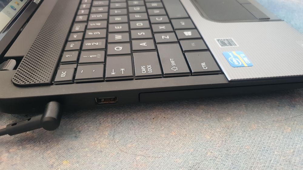 Toshiba Satellite C855-S5355 Cinza (RAM 8GB DDR3 / HDD 500GB)