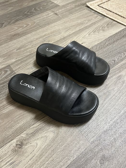 Босоножки женские черные Lonza