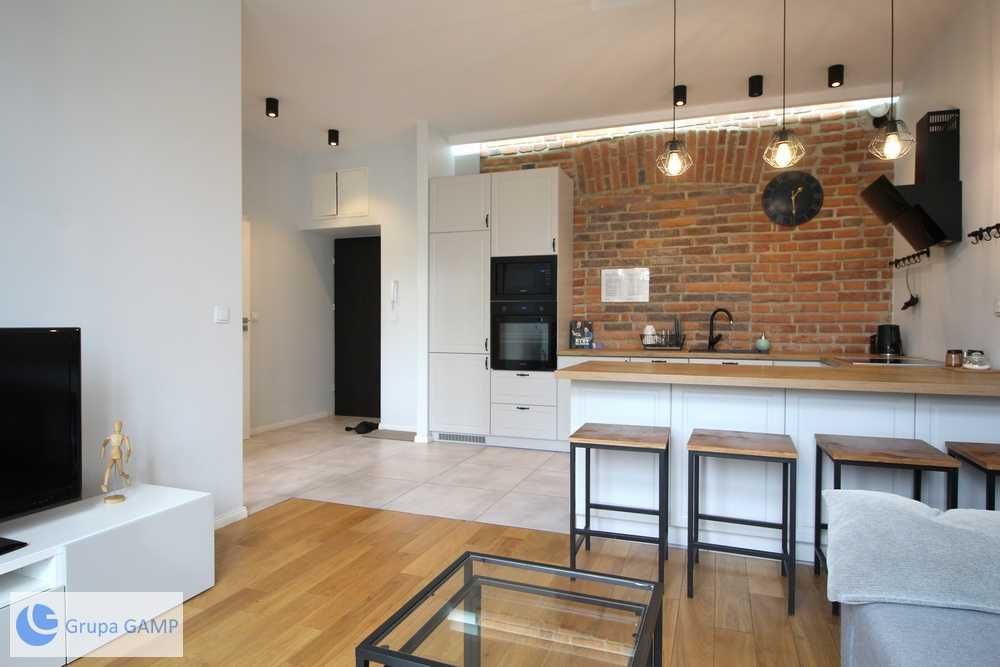 ENG *Kazimierz* 40m2, 2 -pok. Starowiślna