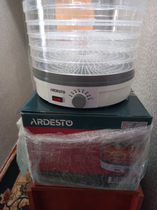 Сушарка для фруктів та овочів