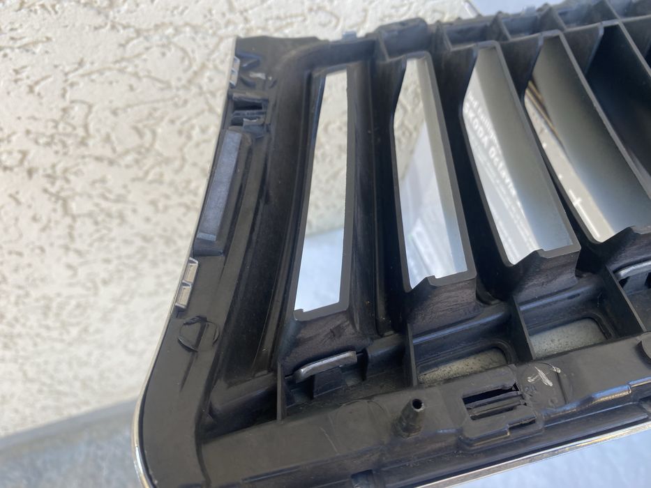 Решітка шкода октавія А5 рест