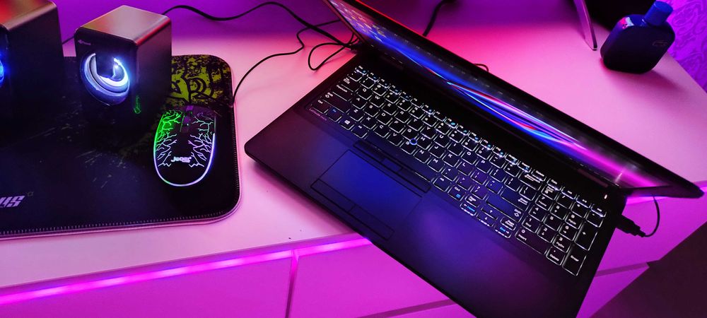 Игровой Dell  \ 500GB \ Radeon \ Экран 15.6"