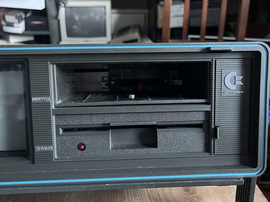 Commodore Sx 64 w badzo dobry stanie
