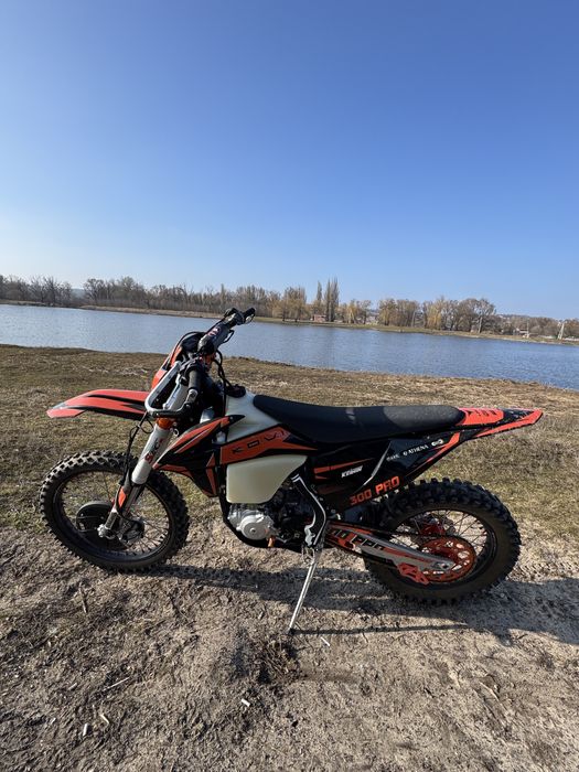 Ендуро Kovi 300 prо