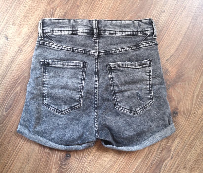 Spodenki Bershka roz 34