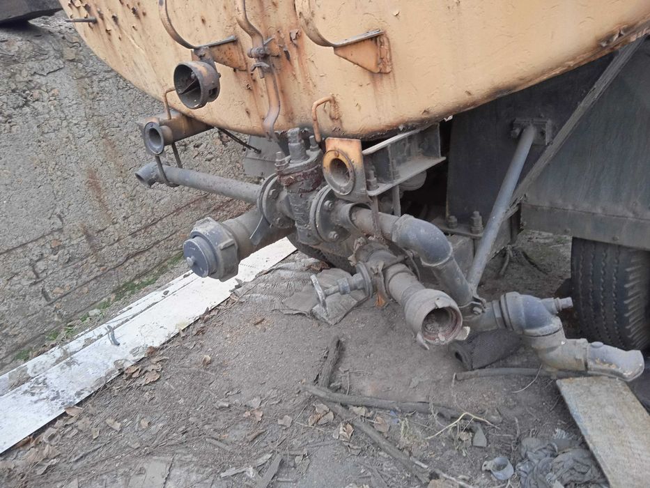 прицеп бочка тракторная для полива 4..8 м .куб с насосом от ВОМА