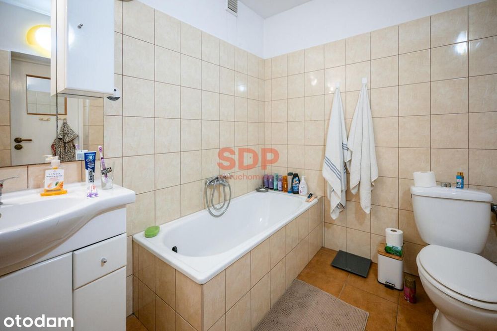 96 m2  w kamienicy blisko centrum