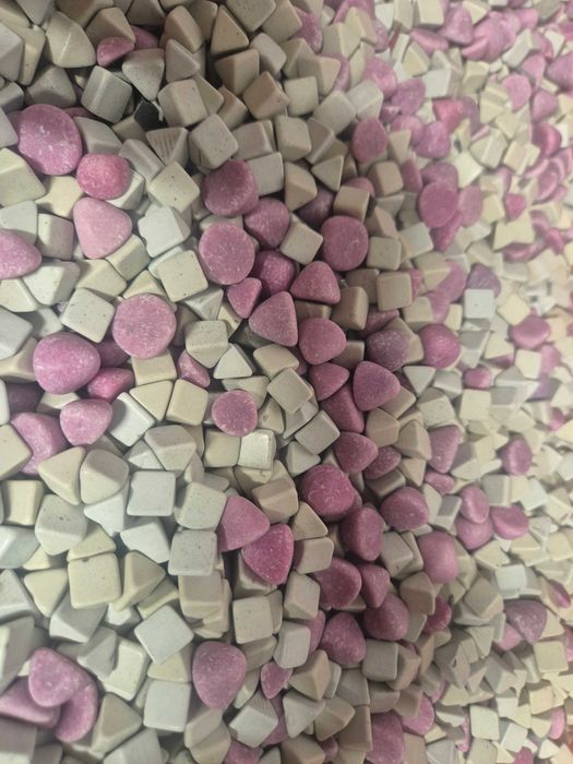 kształtki żywiczne, ceramiczne, wibrościerne, polerowanie wibracyjne.