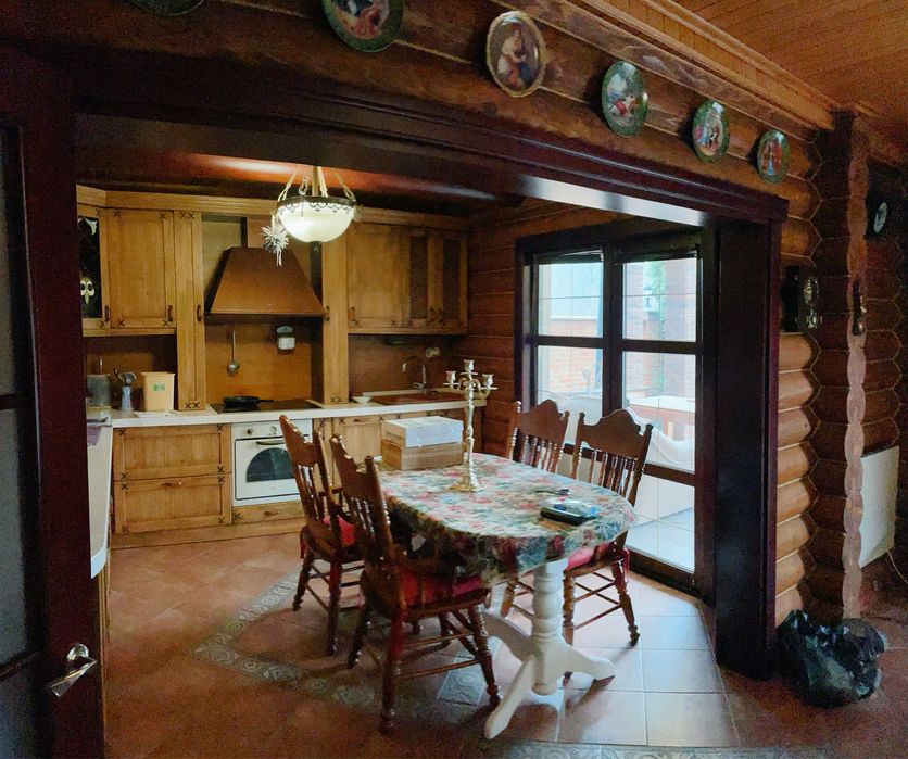 Продаж розкішного та унікального домоволодіння в м. Корсунь !