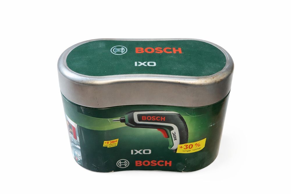 Bosch IXO wkretarka akumulatorowa z ladowarka i pudelkiem (103)