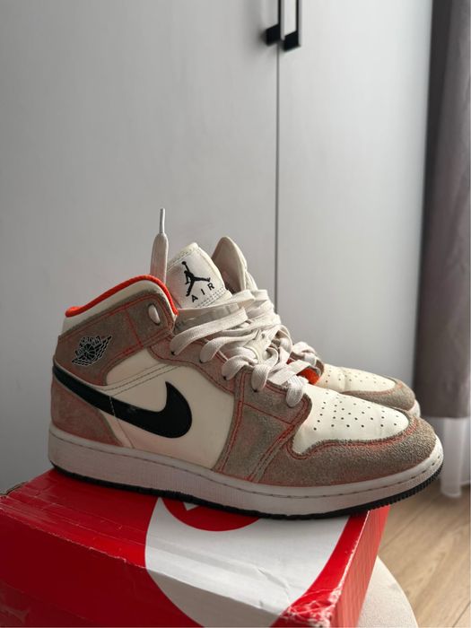 Nike Air Jordan 1 Mid SE Orange Suede DV1336-800 39 / 25 см