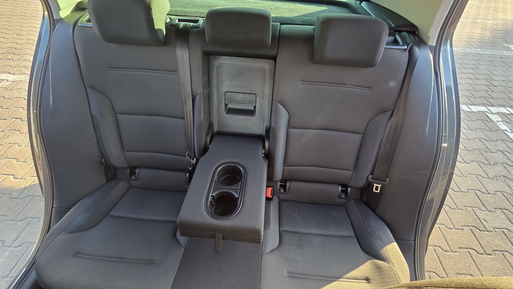 Volkswagen e-Golf 2017 — електромобіль у чудовому стані