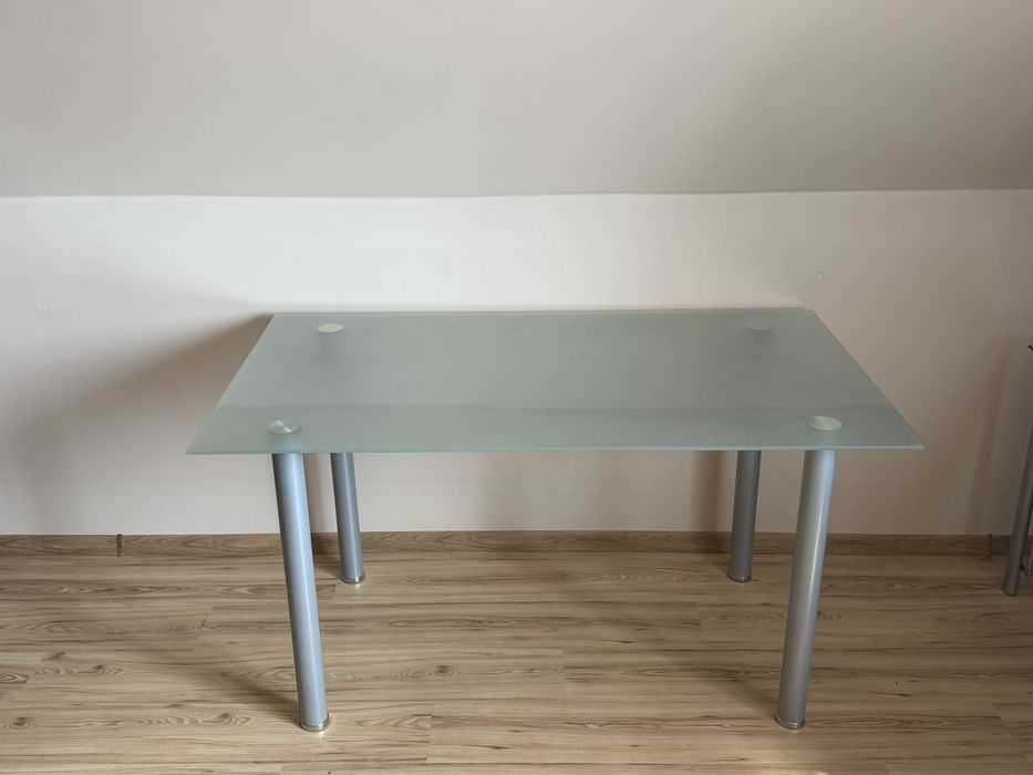 Stół szklany 140 x 80 cm