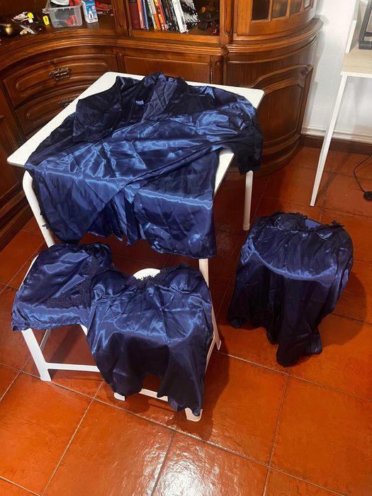 Conjunto De Pijama Azul De Cetim