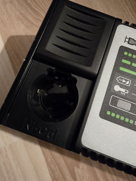 Panasonic EY0L10 ładowarka !!!