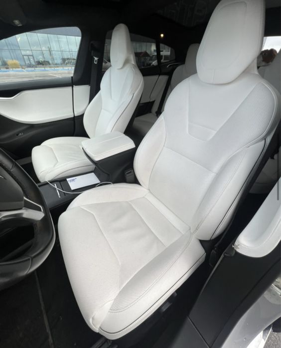 Tesla S 2017 р 75D Сама повна комплектація!