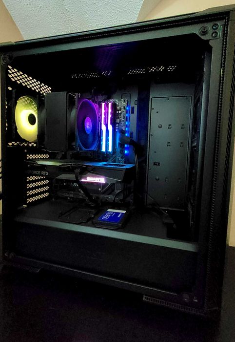 Komputer gamingowy AMD Ryzen 7 3800X RTX 3060 DDR4 32GB M.2 500GB