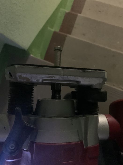 Продам фрезер einhell