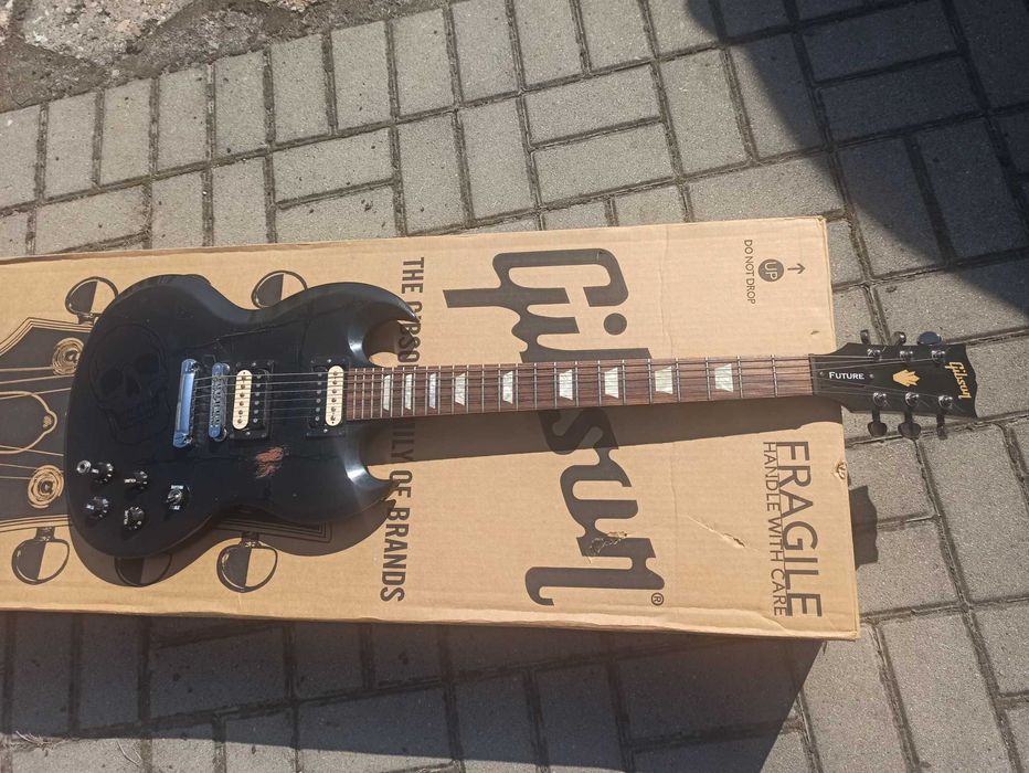 Gibson SG Future
