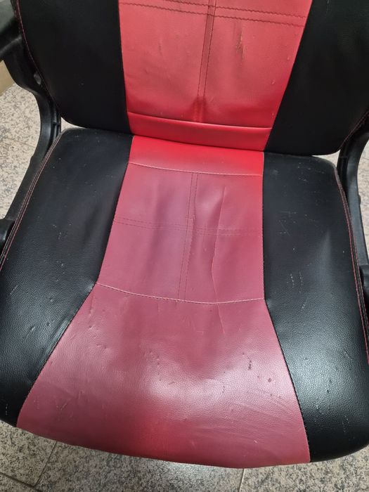 Cadeira Gaming NPLAY Vermelha e Preta