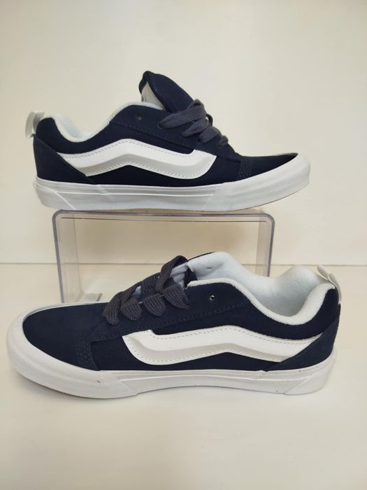 Trampki firmy Vans Knu Skool