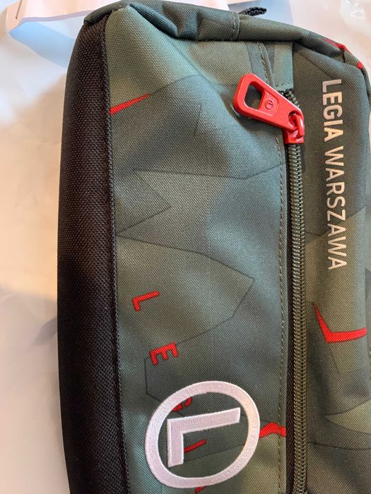 Piórnik LEGIA WARSZAWA LW-4621 gat. II zadrapanie materiału [54]