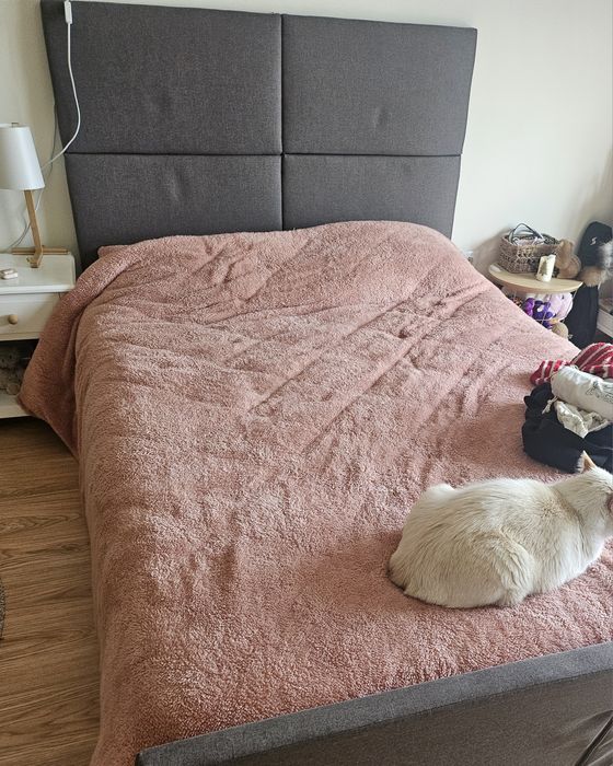 Cama com cabeceira 140x200