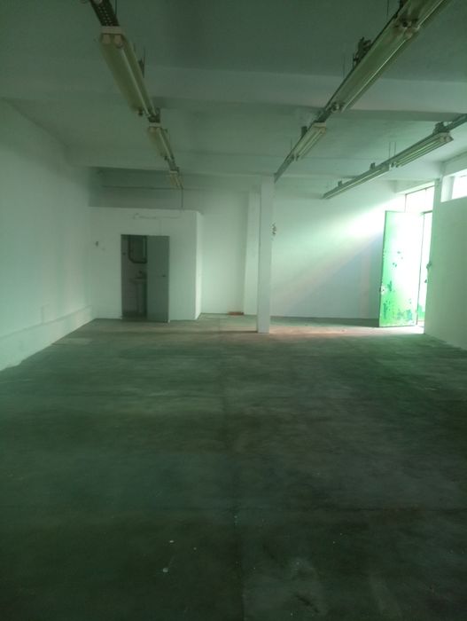 Armazém 200m2 Arrendar