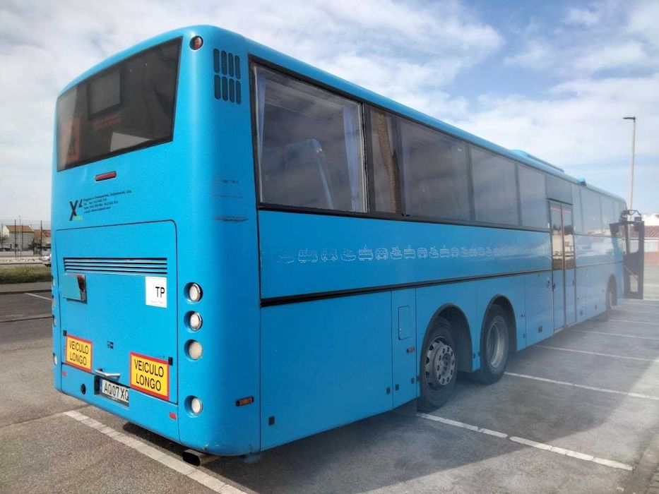 Autocarro 56 lugares
