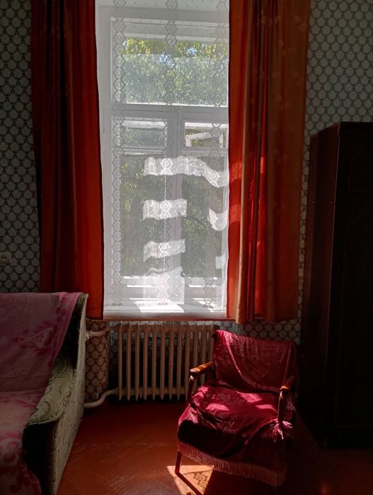 Сдам комнату в коммуналке.г.Сумы в районе Аграрного института.