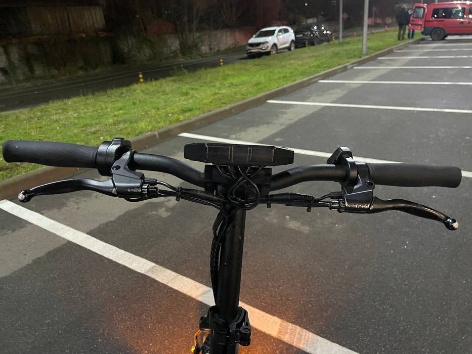 Продам електро самокат KuKirin G2 Master