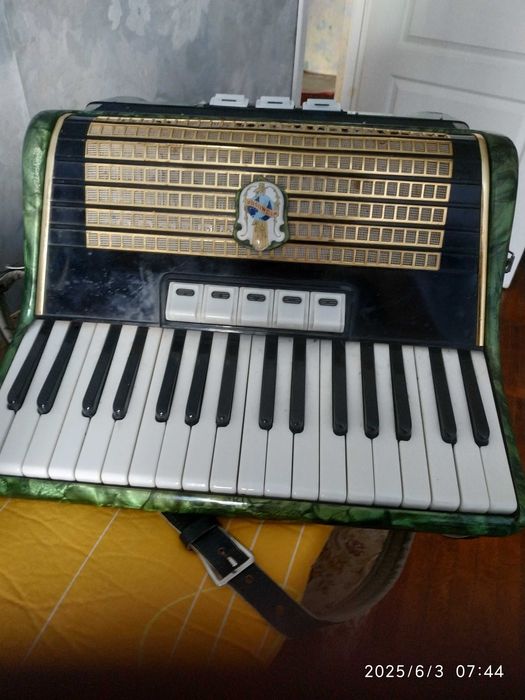 Акордеон Weltmeister