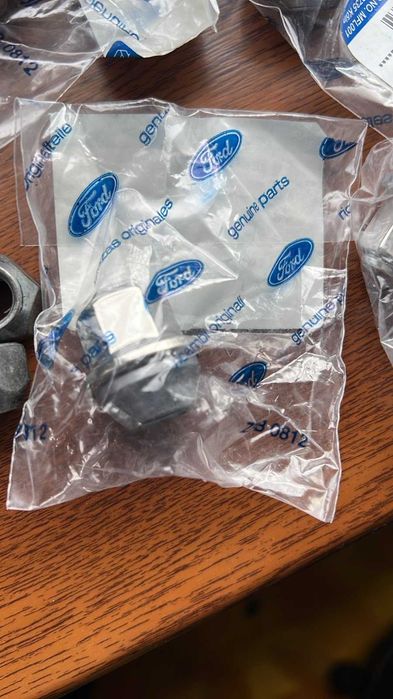 Гума Michelin з дисками на Ford