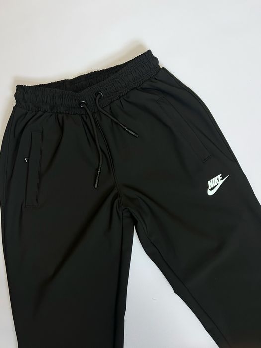 Чоловічий спортивний костюм Nike