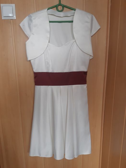 Sukienka elegancka  z bolerkiem szyta