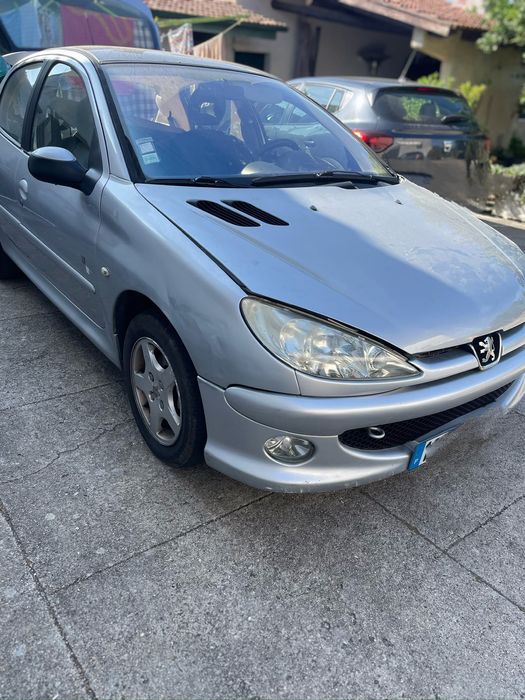Peugeot 206 - Ano 2005 gasoleo