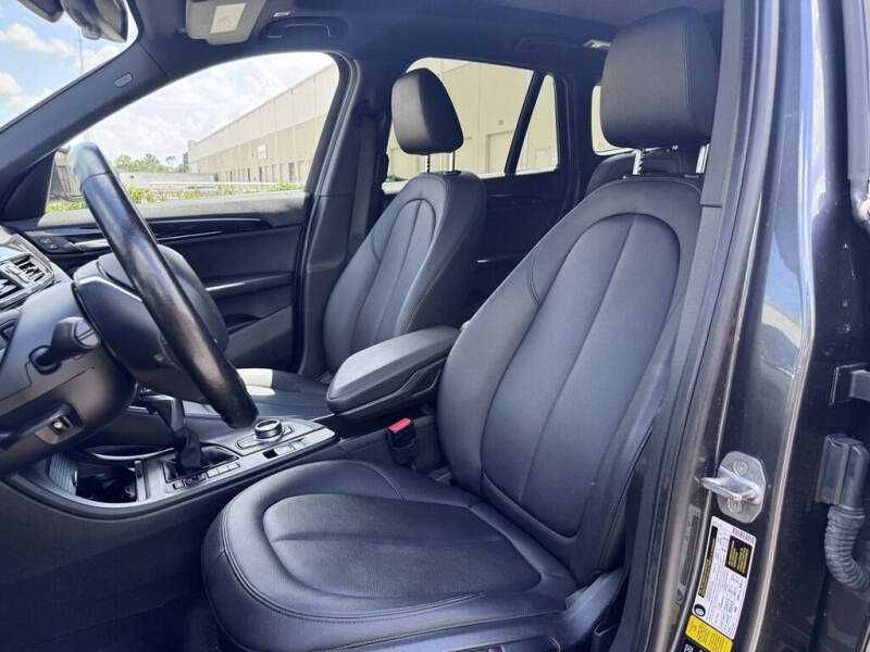 2017 BMW X1  2.0