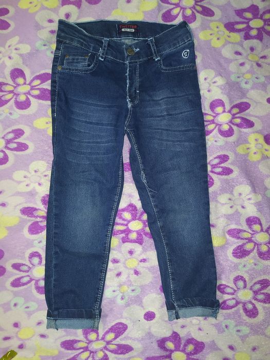 Продаються нові джинси