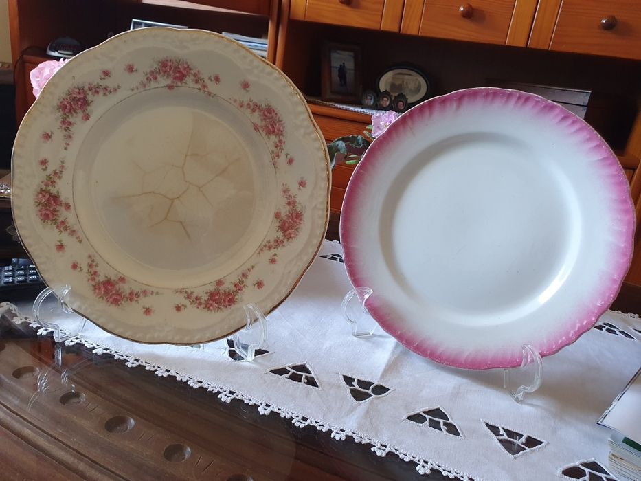 Pratos antigos sacavém e taça para flores