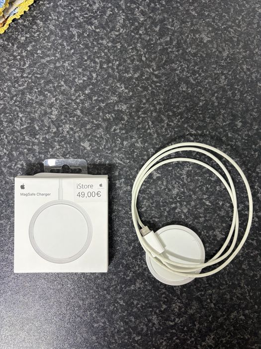 Apple magsafe IPhone